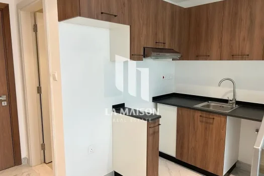 Sky Home | Jacuzzi | Terrace | Balconies | 2 Bed