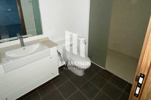 Corner | Big Plot | 5BR Villa + M | Upgraded