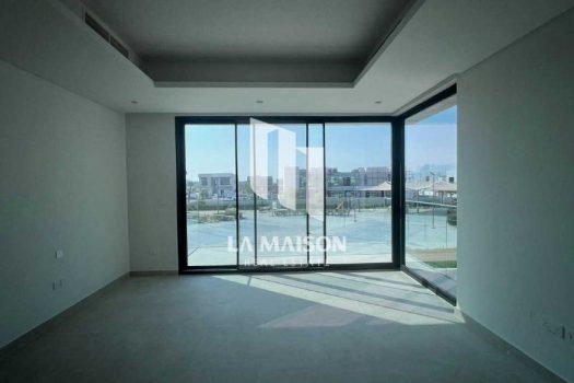 Single Row | Luxurious 5BR Villa | Pool | Majlis