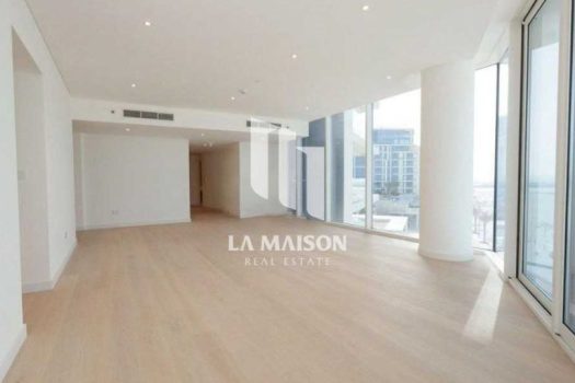 Luxury 2BR + M | Full Sea view | Prime Location