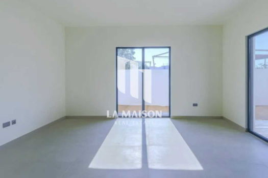 Single Row | Prime Location | Ready to move in