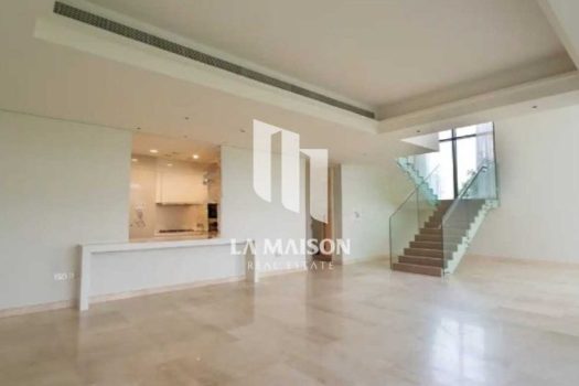 Single Row Corner | Elevator/Pool | Ready to move