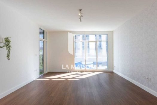 Ready to move | Balcony | Prime Location | Book it