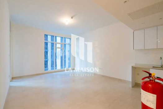 Prime Location | Balcony | Cozy Layout | Bridges