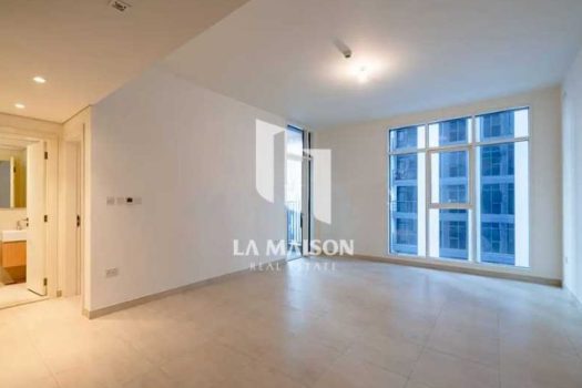 Prime Location | Balcony | Cozy Layout | Bridges