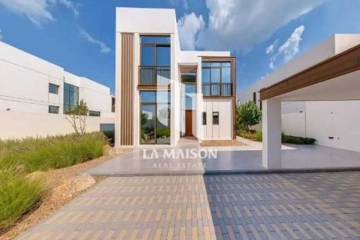 Prime Location | 4BR + M Villa | Big Plot | Own it