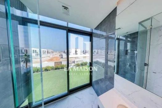 Prime Location | 4BR + M Villa | Big Plot | Own it